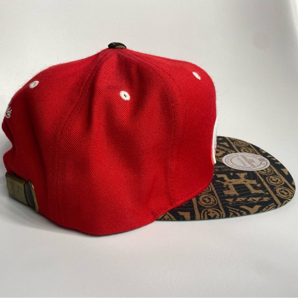 Detroit Red Wings Mitchell & Ness Hat - Picture 3 of 9